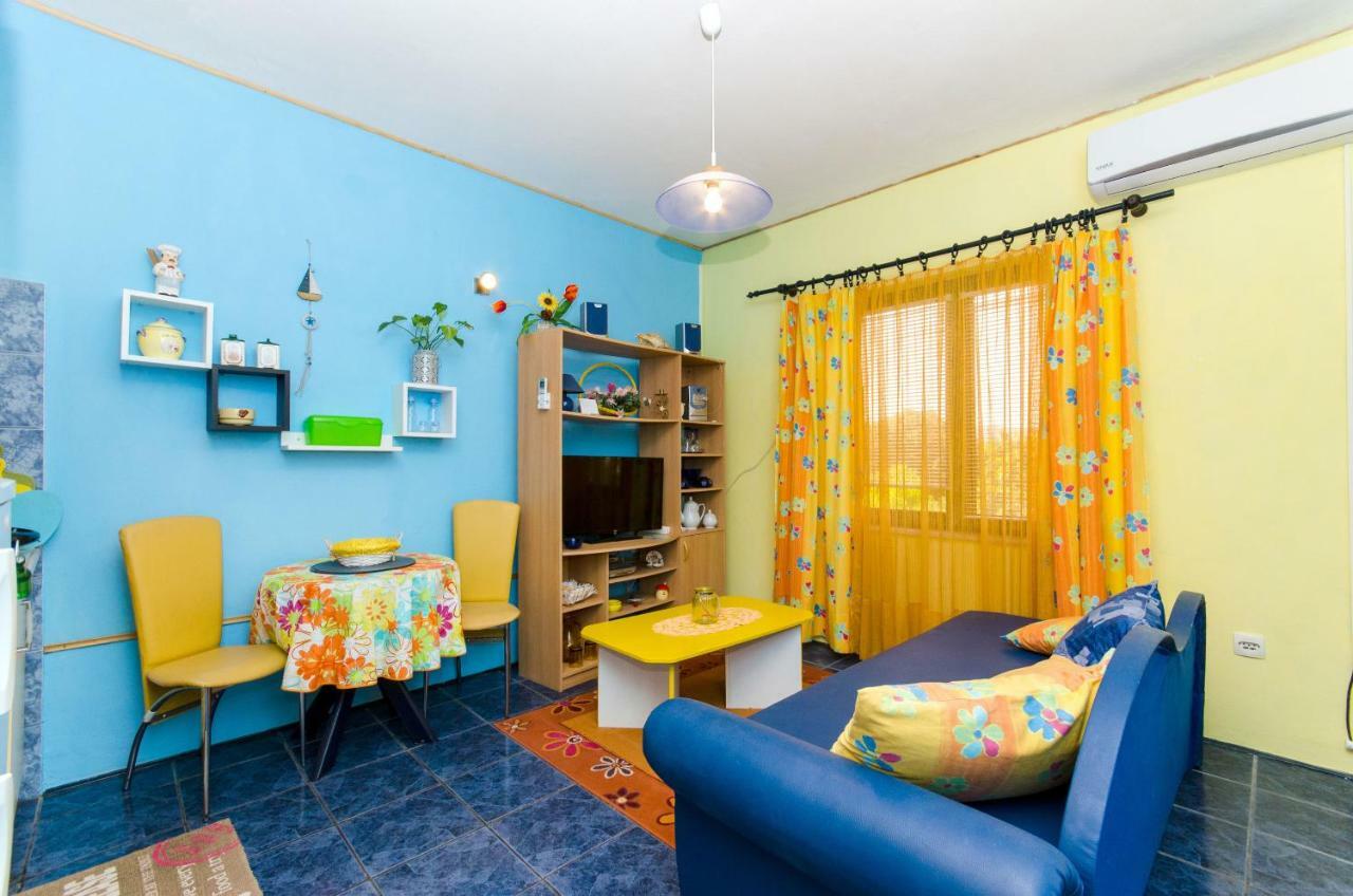 Apartment Slavka Račišće Exteriör bild