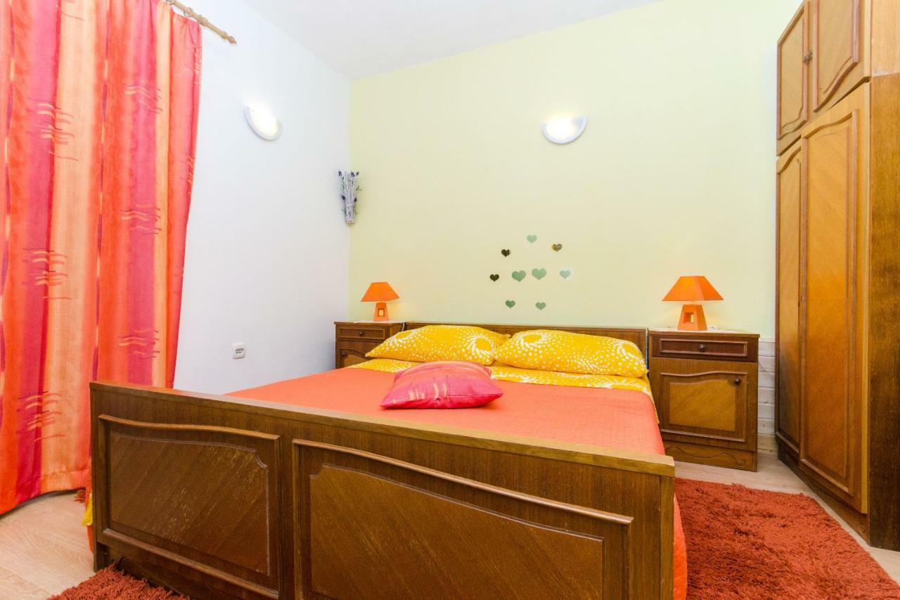 Apartment Slavka Račišće Exteriör bild